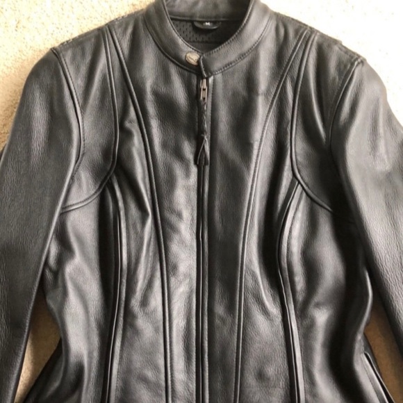 Harley-Davidson Jackets & Blazers - Like New! Harley-Davidson Women’s Leather Jacket